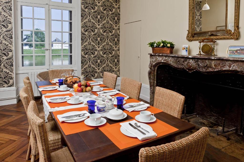 Les Fleurons B&B Amboise Buitenkant foto